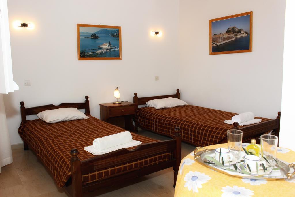 Aparthotel Sotiria à Paramonas  Extérieur photo