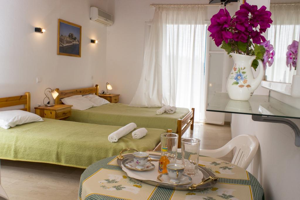 Aparthotel Sotiria à Paramonas  Extérieur photo